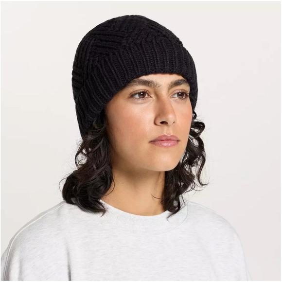 Northeast Outfitters Accessories - Northeast Outfitters Cozy Cabin Adult Textured Diamond Beanie Black, OS